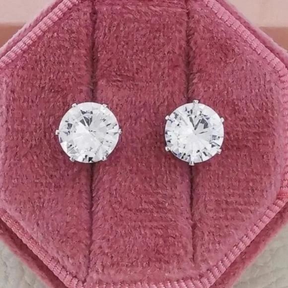 NEW STUD 2.5 CT SILVER DIAMOND EARRINGS, NICE EARRINGS, CUTE EARRINGS - Picture 4 of 5